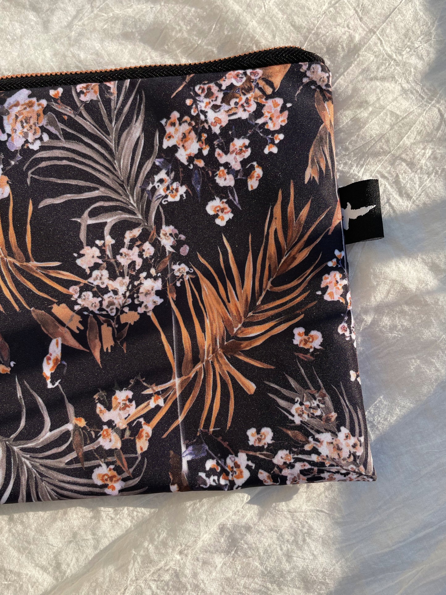 Dark golden palms travel cosmetic bag
