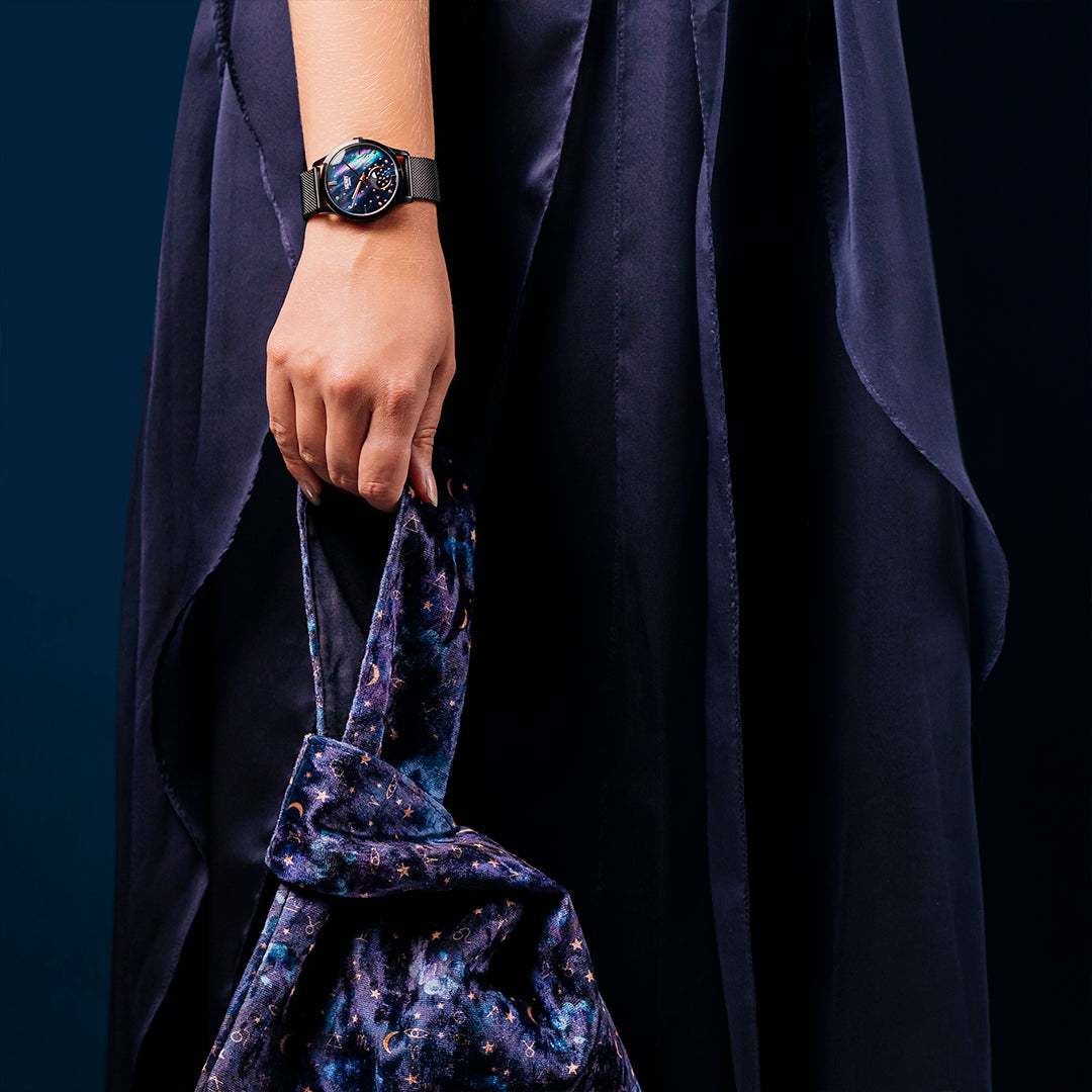 Blue zodiac velvet knot bag