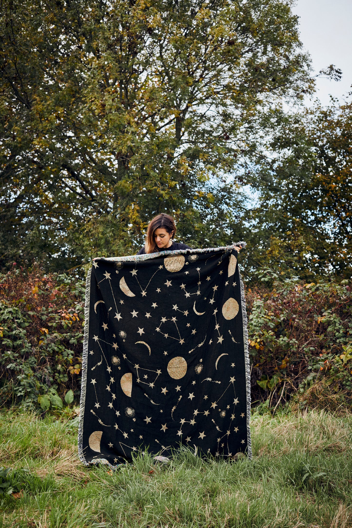 Constellations woven throw/blanket